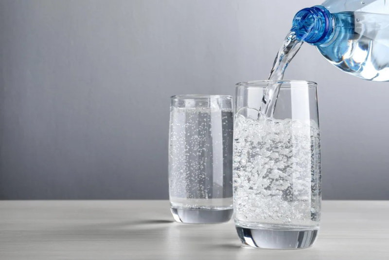 AGUA COM GAS GARRAFA